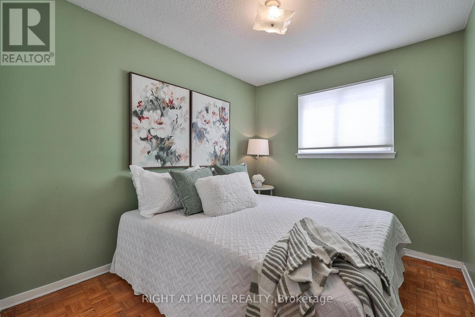 74 - 100 Darras Court, Brampton, ON - Indoor Photo Showing Bedroom