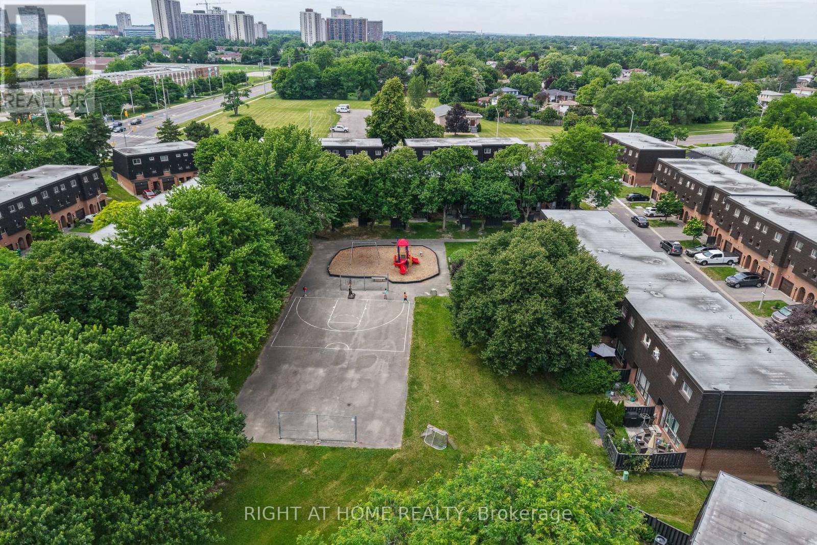 74 - 100 Darras Court, Brampton, ON - Outdoor