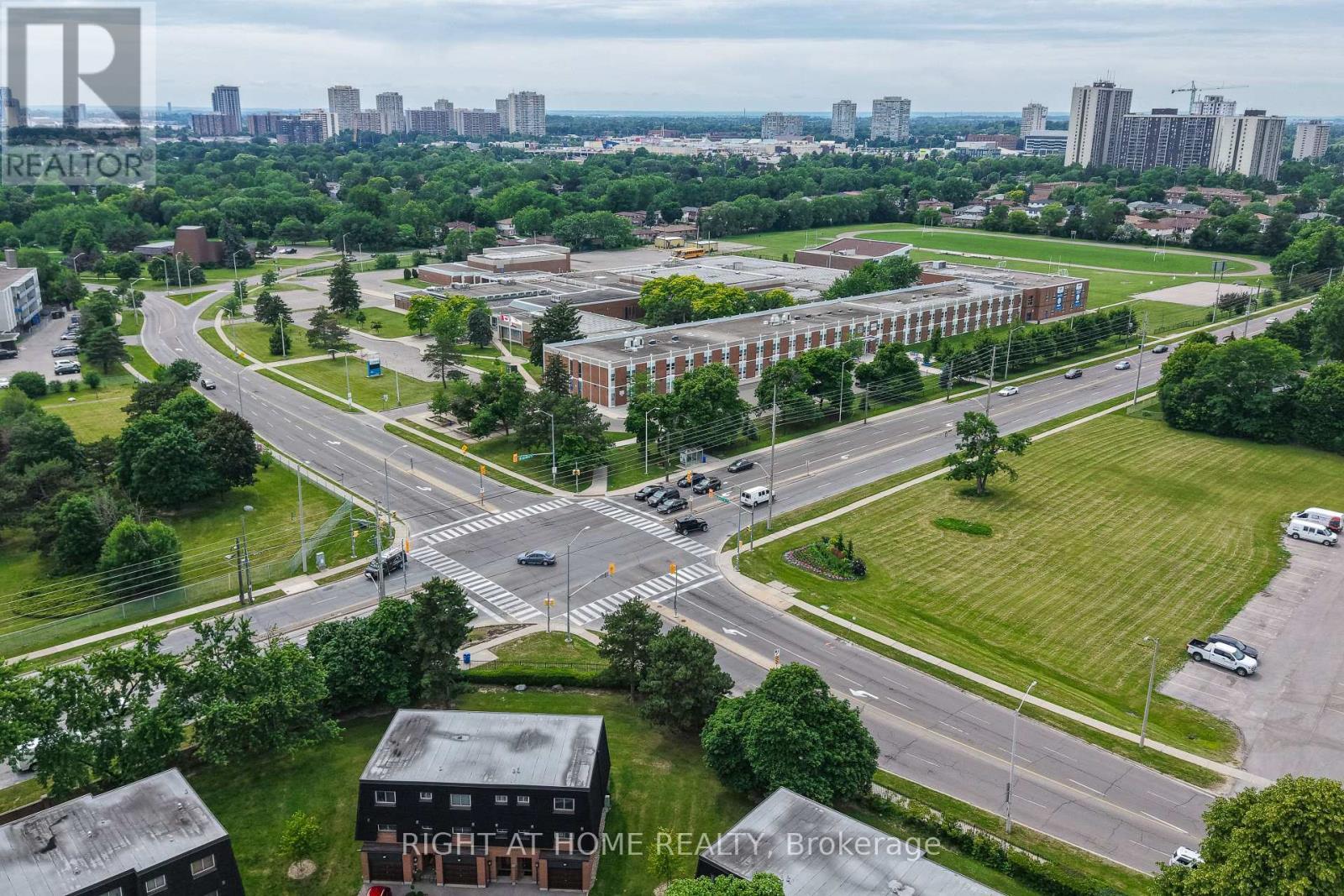 74 - 100 Darras Court, Brampton, ON - Outdoor With View