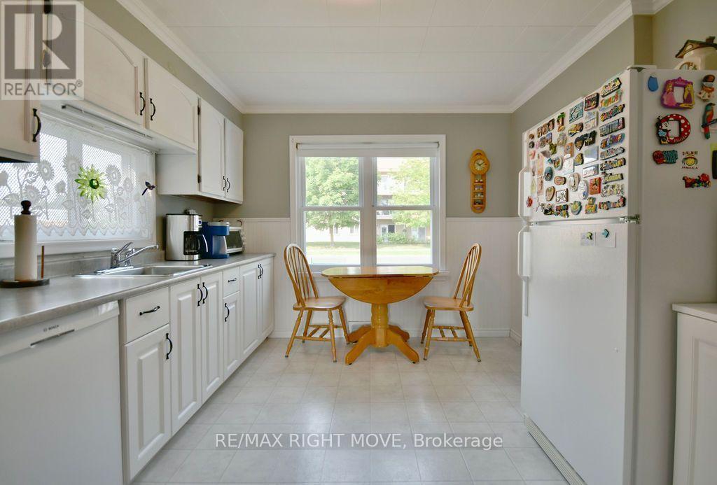 430 Gill Street, Orillia, ON - Indoor Photo Showing Other Room
