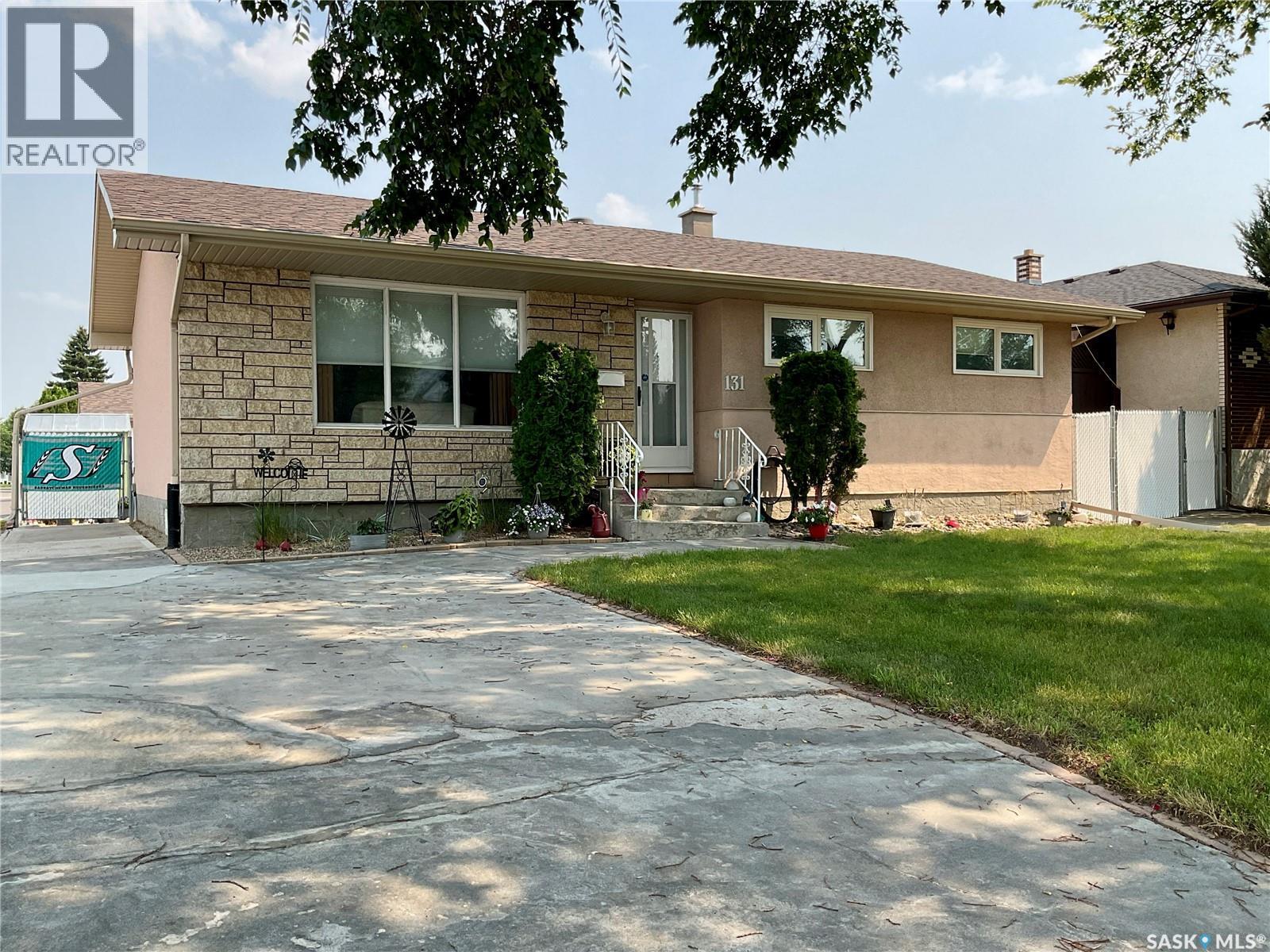 131 Wells Street, Regina, SK - Outdoor