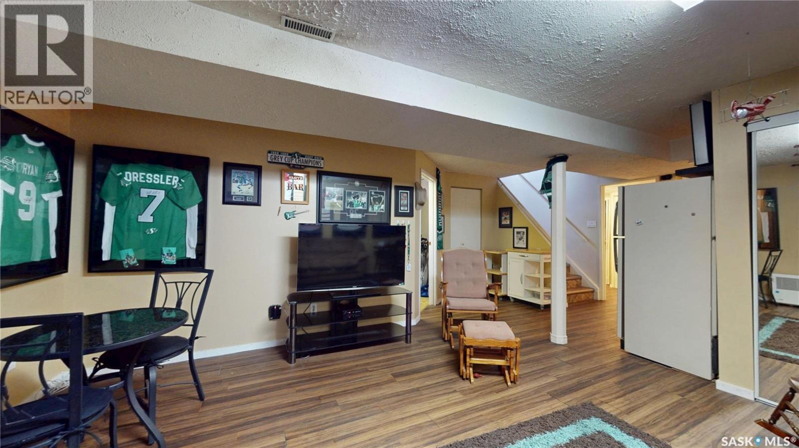131 Wells Street, Regina, SK - Indoor