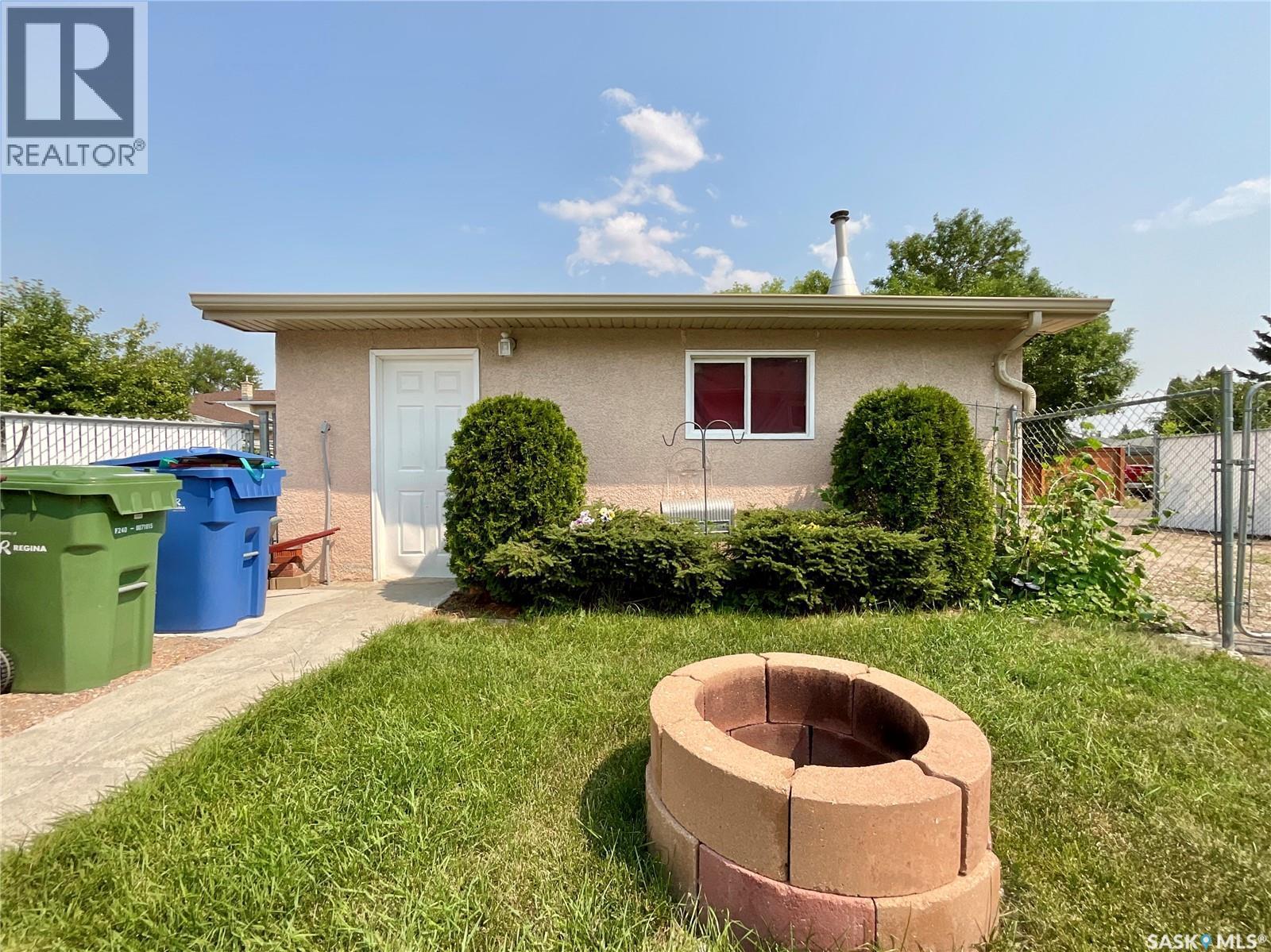 131 Wells Street, Regina, SK - Outdoor