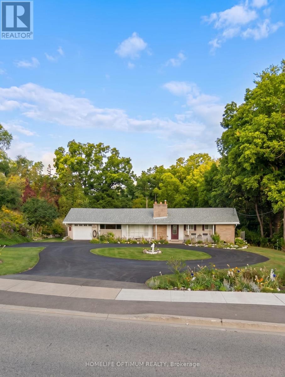 400 Maple Avenue, Halton Hills, ON - Outdoor