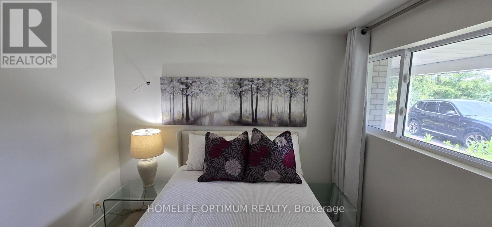 400 Maple Avenue, Halton Hills, ON - Indoor