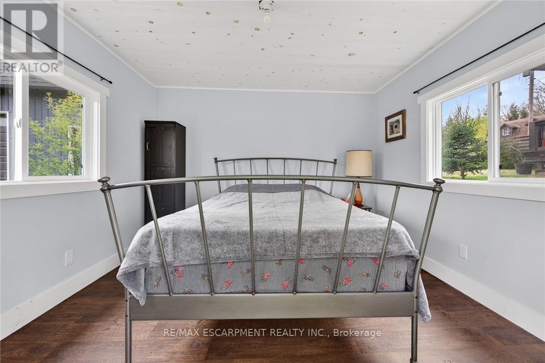 1300 River Road, Haldimand, ON - Indoor Photo Showing Bedroom