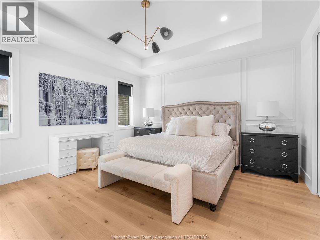293 Xavier Circle, Lakeshore, ON - Indoor Photo Showing Bedroom