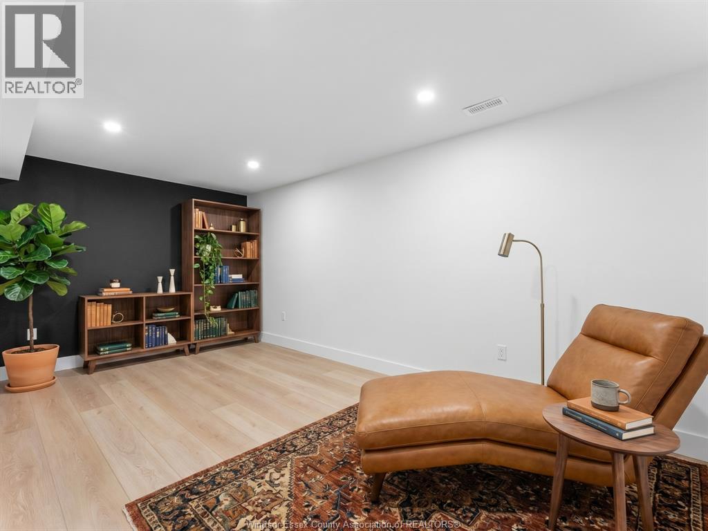 293 Xavier Circle, Lakeshore, ON - Indoor
