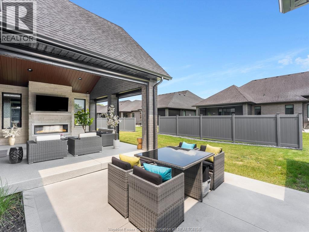 293 Xavier Circle, Lakeshore, ON - Outdoor