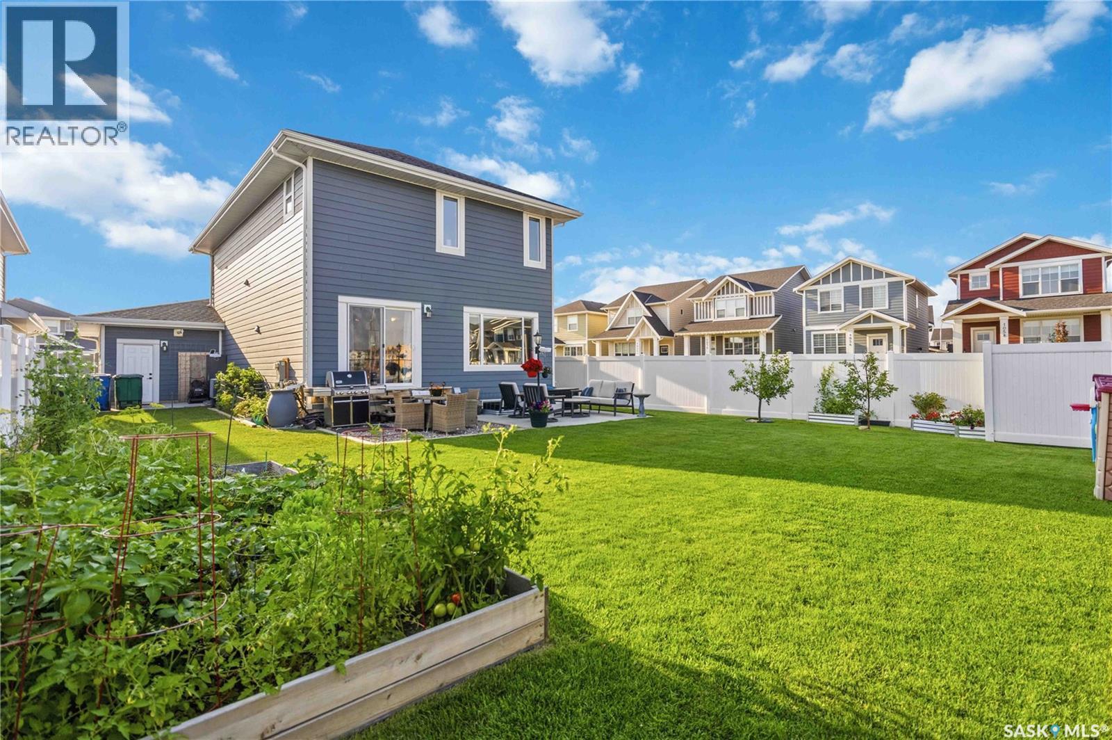 358 Stilling Manor, Saskatoon, SK - Outdoor With Deck Patio Veranda