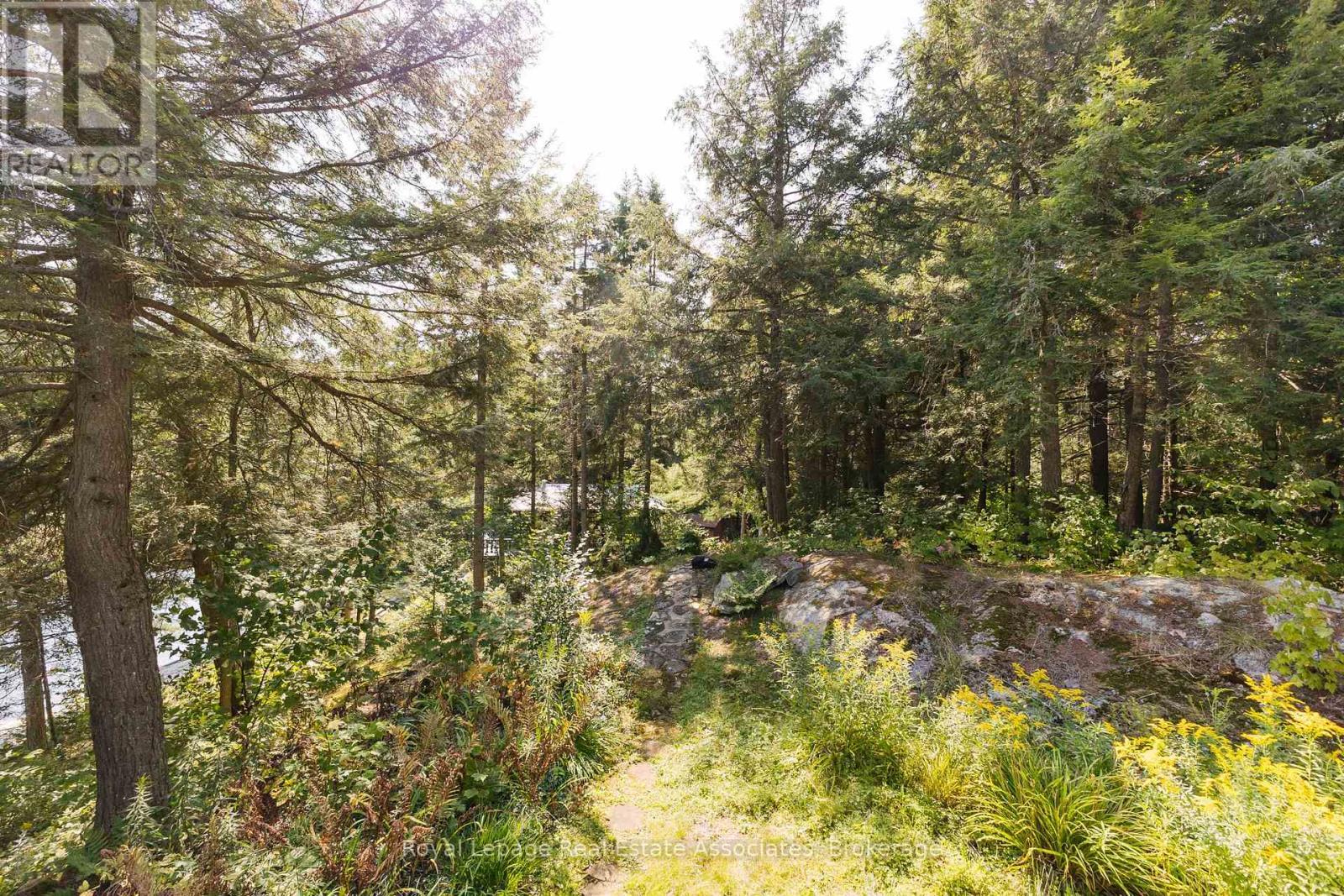6415 Kennisis Lake Road, Dysart Et Al, ON
