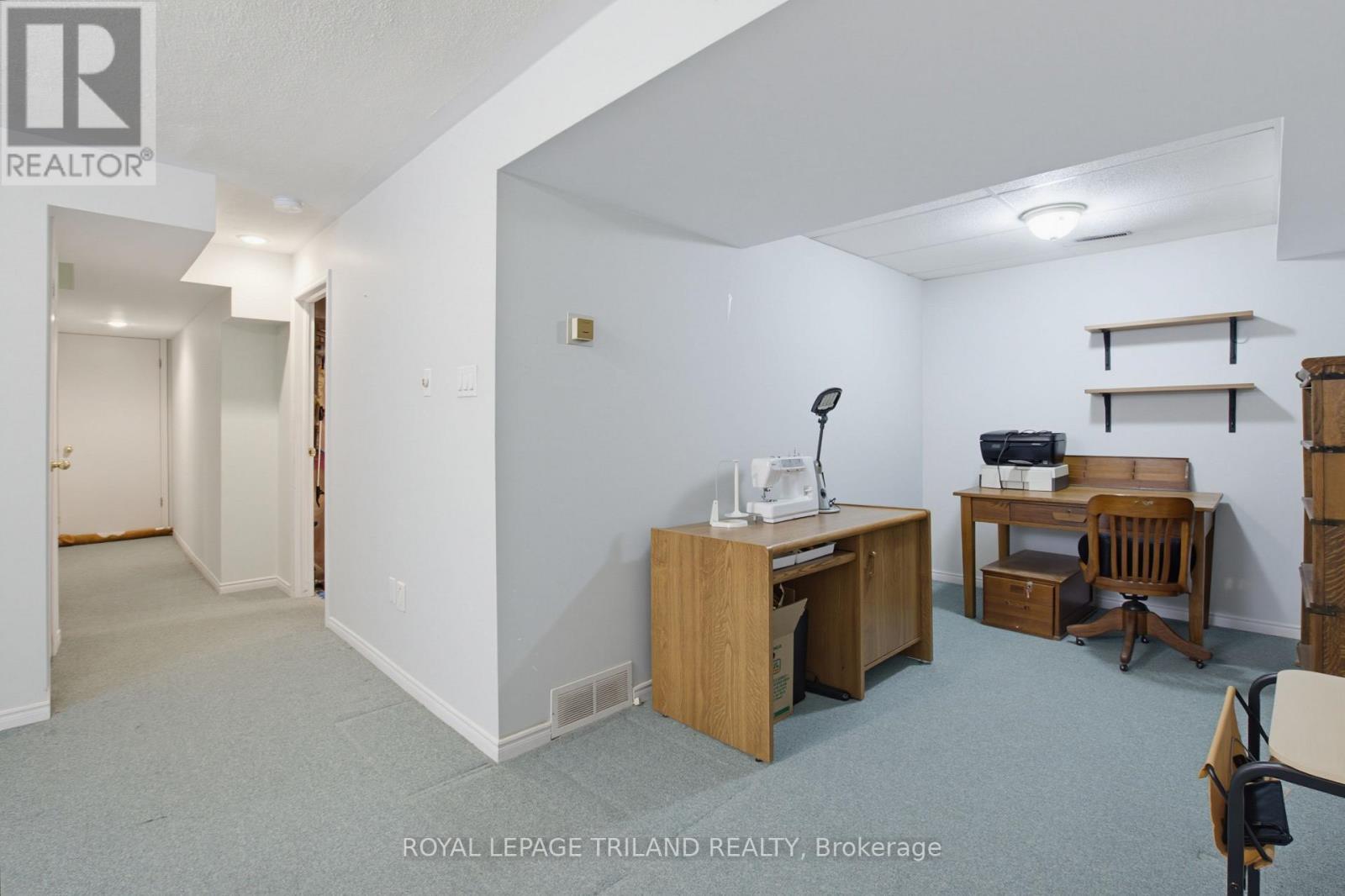117 Bournemouth Drive, London East (East I), ON - Indoor