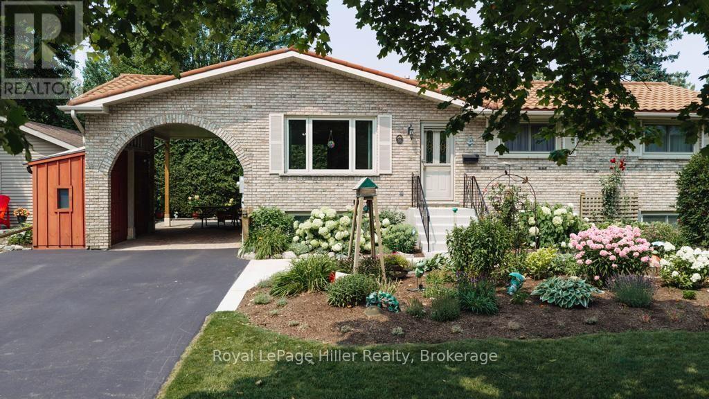 58 Kemp Crescent, Stratford, ON - Outdoor