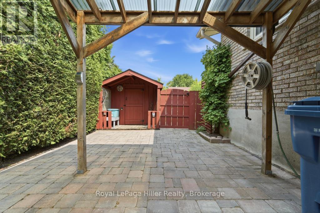 58 Kemp Crescent, Stratford, ON - Outdoor With Deck Patio Veranda With Exterior