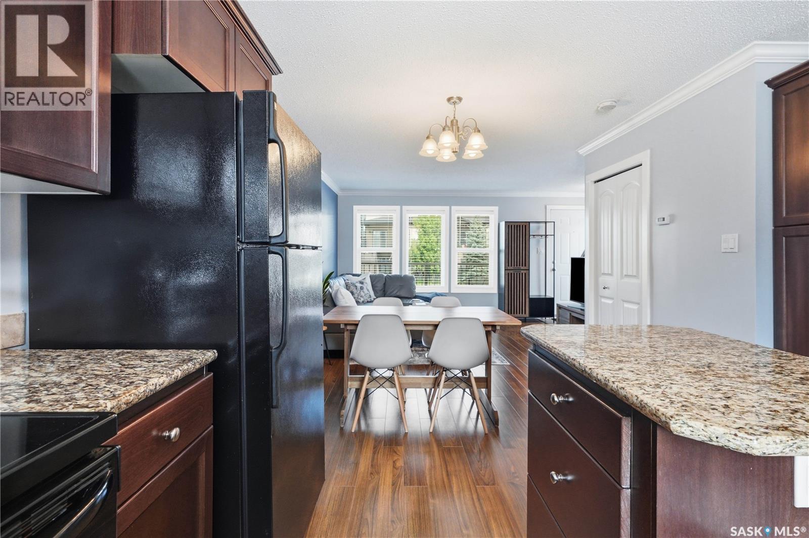 317 315 Hampton Circle, Saskatoon, SK - Indoor Photo Showing Kitchen