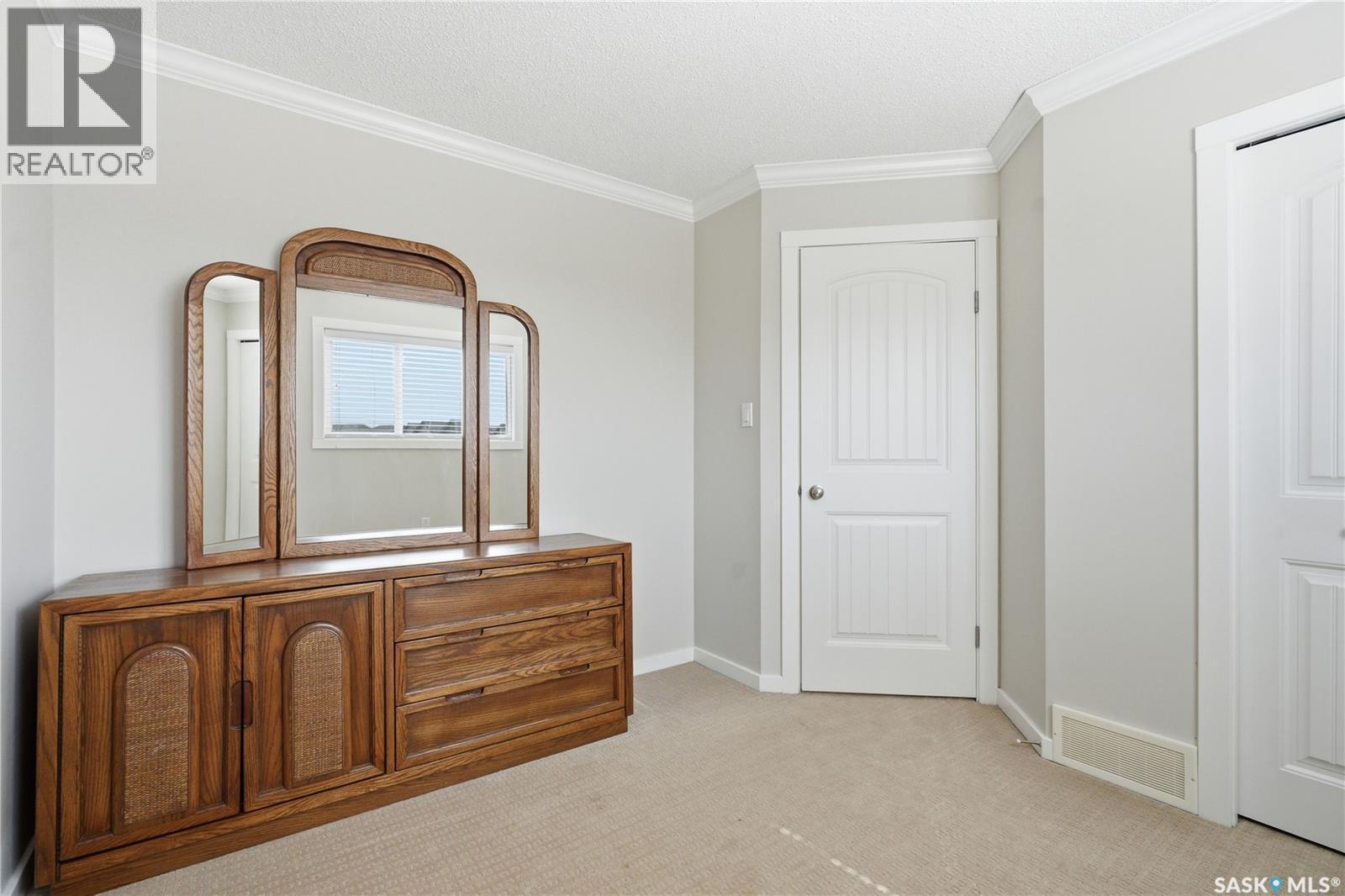317 315 Hampton Circle, Saskatoon, SK - Indoor