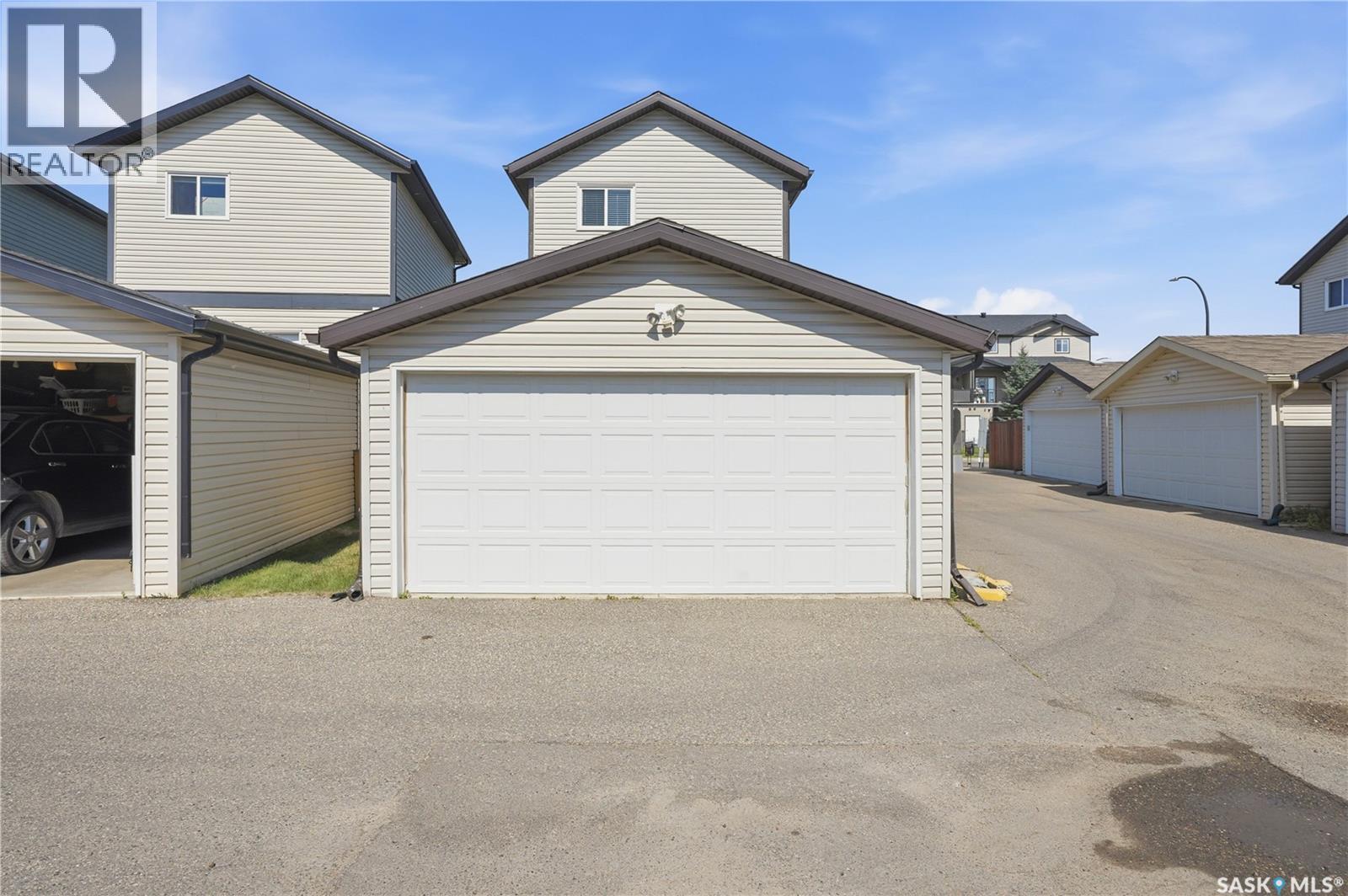 317 315 Hampton Circle, Saskatoon, SK - Outdoor With Exterior