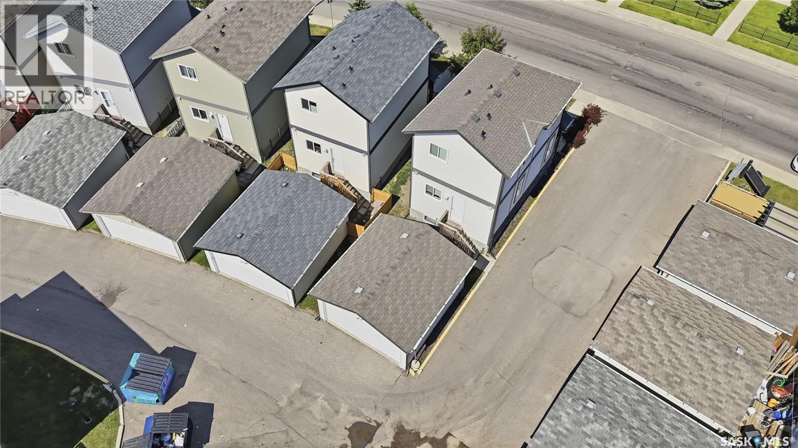 317 315 Hampton Circle, Saskatoon, SK - Outdoor