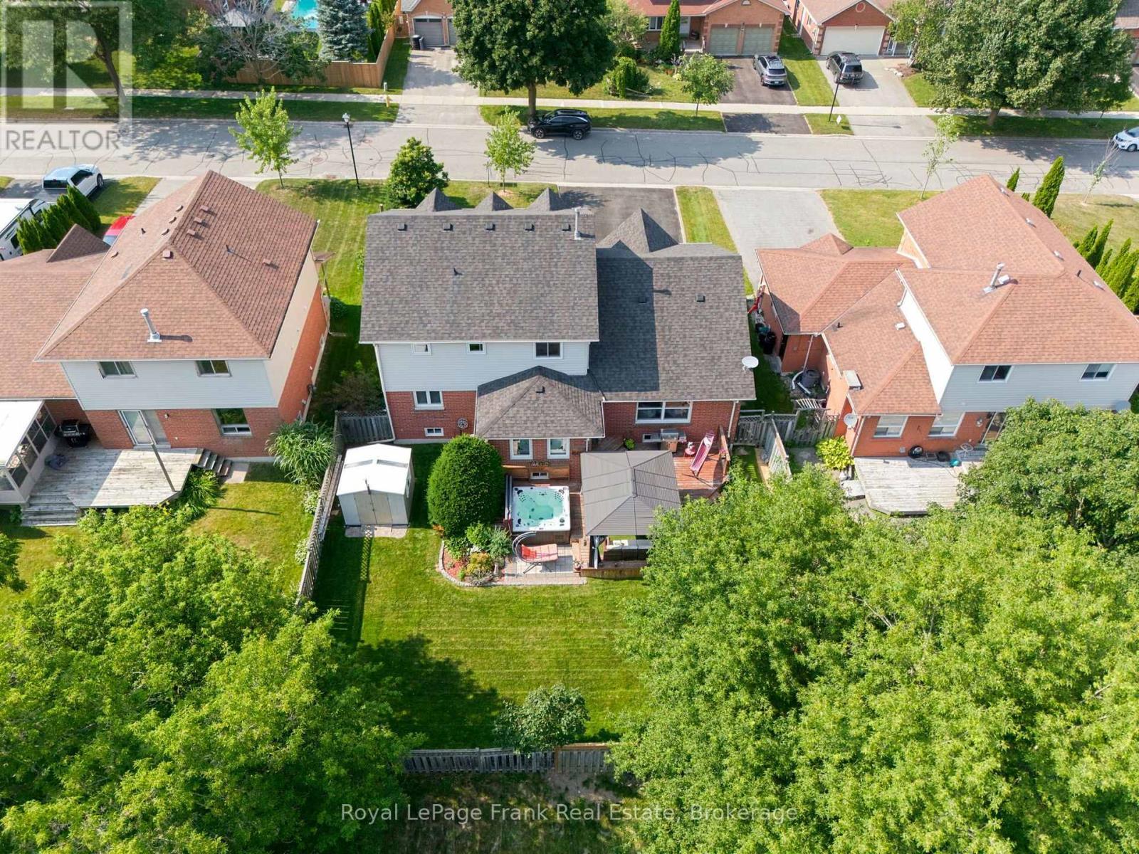 47 South Beech Street, Uxbridge, ON - Outdoor