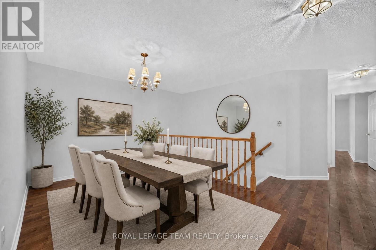 35 Billingham Crescent, Ottawa, ON - Indoor Photo Showing Dining Room