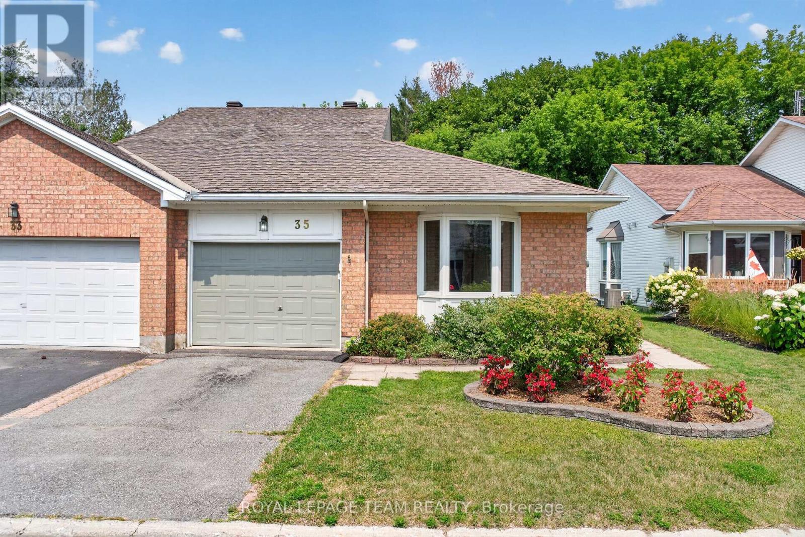 35 Billingham Crescent, Ottawa, ON - Outdoor