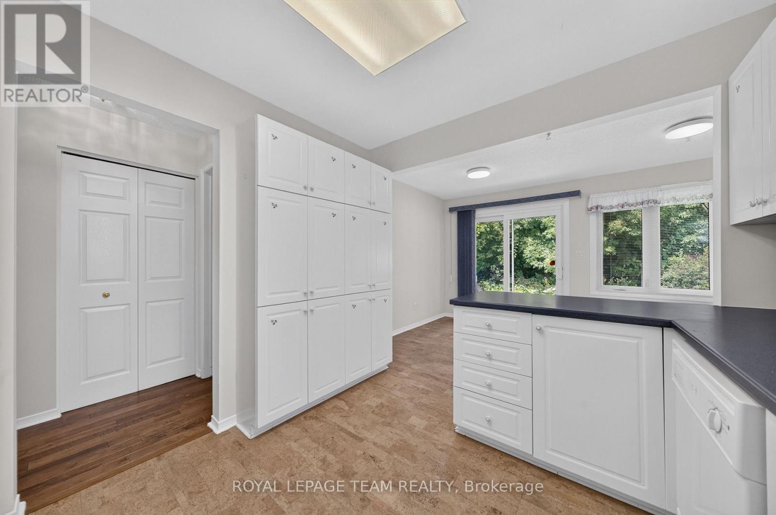 35 Billingham Crescent, Ottawa, ON - Indoor