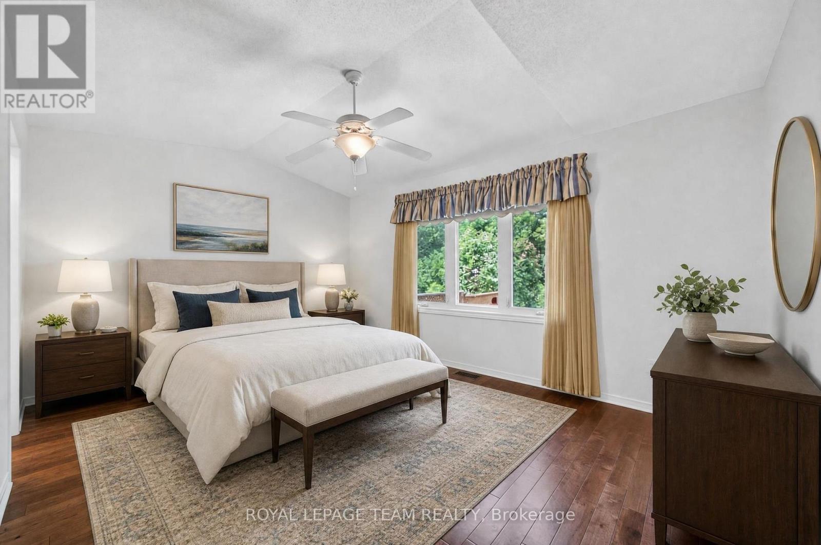 35 Billingham Crescent, Ottawa, ON - Indoor Photo Showing Bedroom