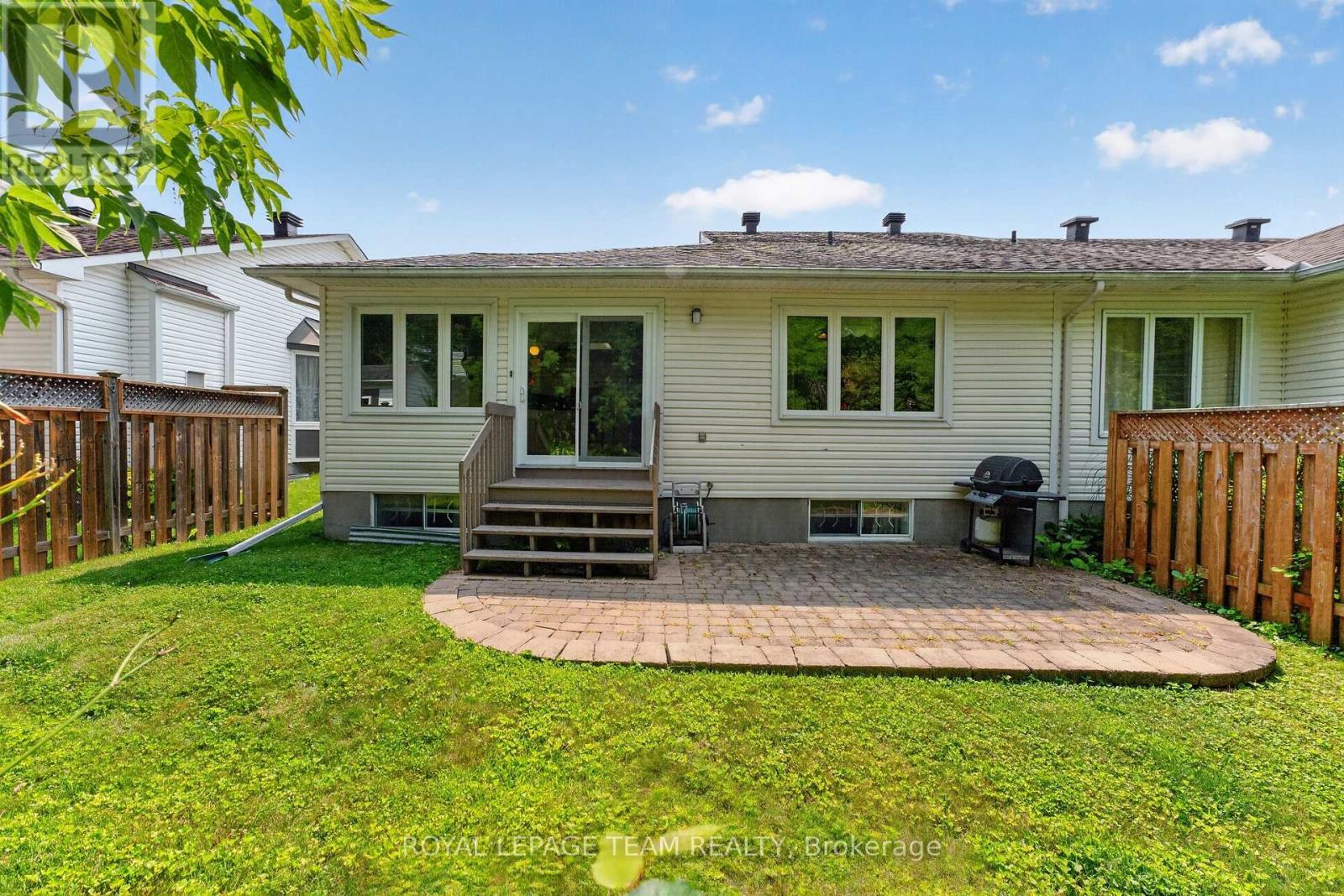 35 Billingham Crescent, Ottawa, ON - Outdoor