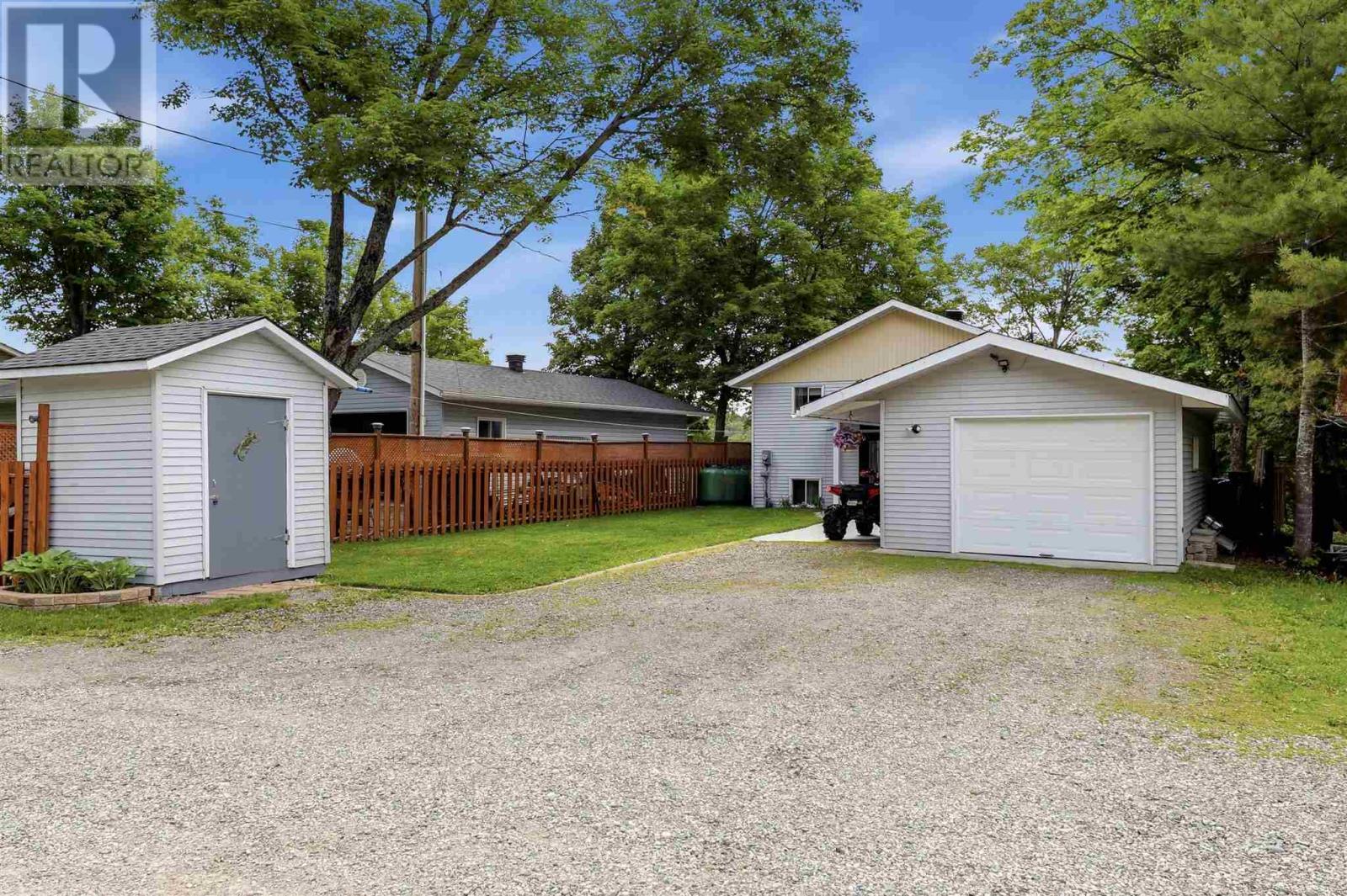 63 Heyden Lake Rd, Aweres, ON - Outdoor With Exterior