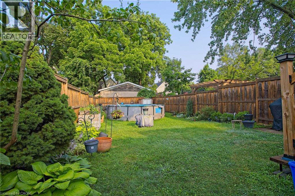 34 Poplar Avenue, Hamilton, ON - Outdoor With Backyard