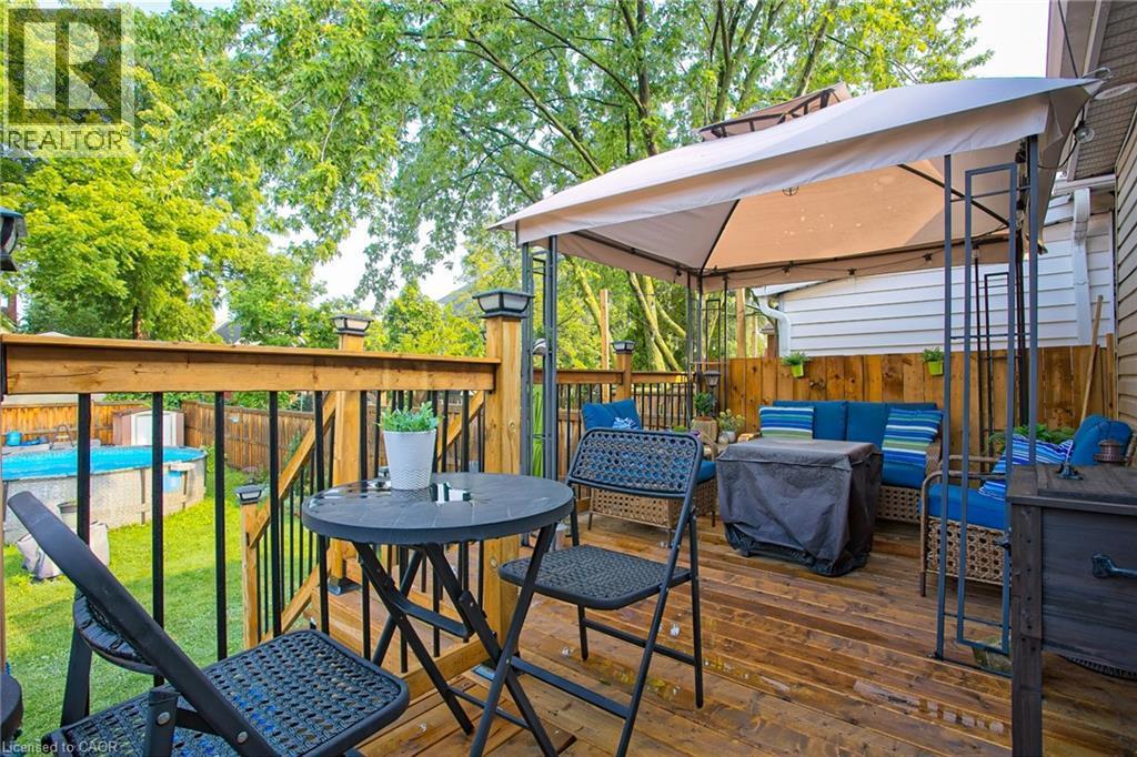 34 Poplar Avenue, Hamilton, ON - Outdoor With Deck Patio Veranda With Exterior