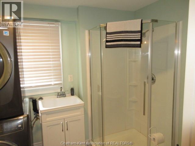 43 Hannibal Street, Blenheim, ON - Indoor Photo Showing Bathroom