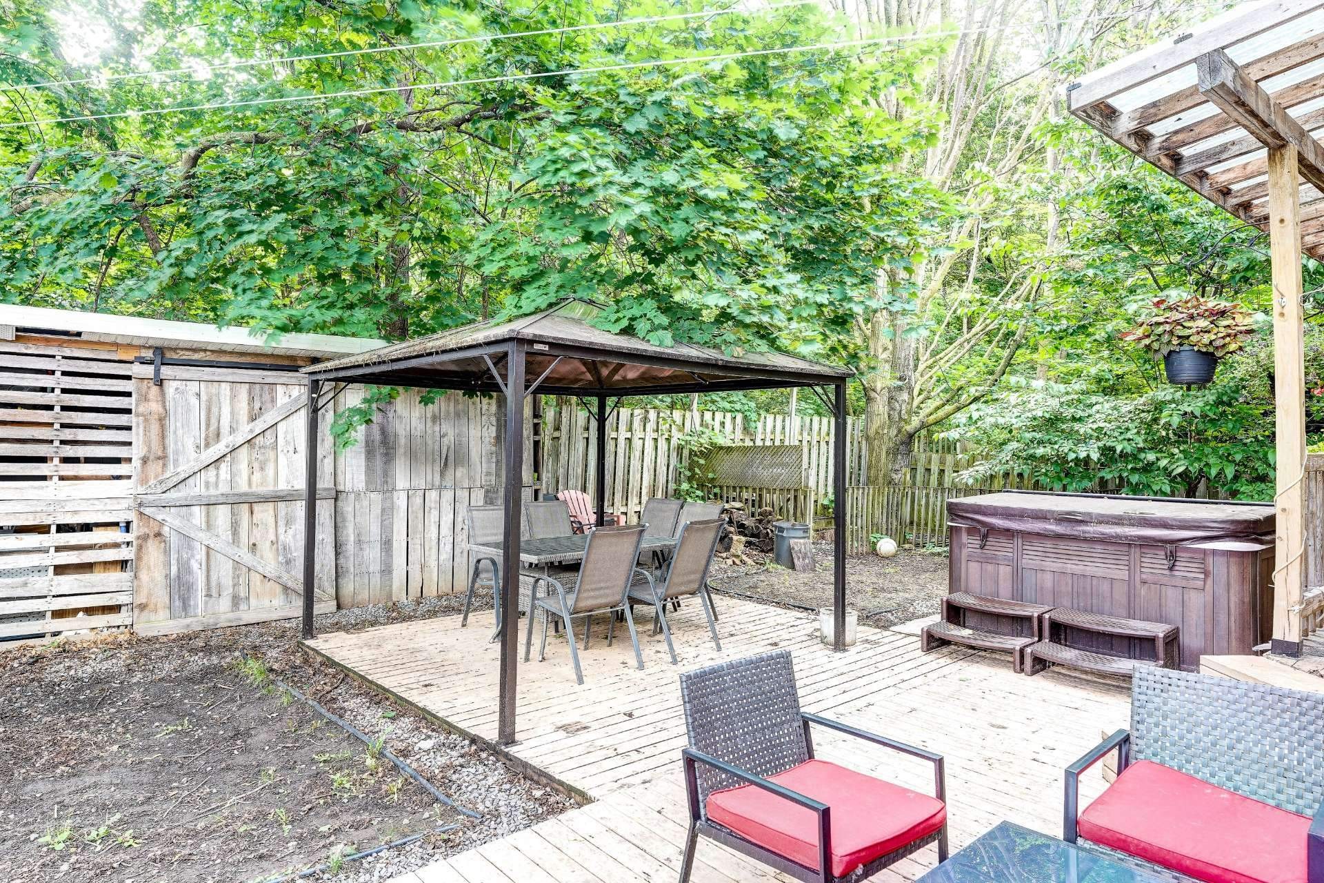 Courtyard - 3140 26E Rue, Laval (Laval-Ouest), QC - Outdoor With Deck Patio Veranda