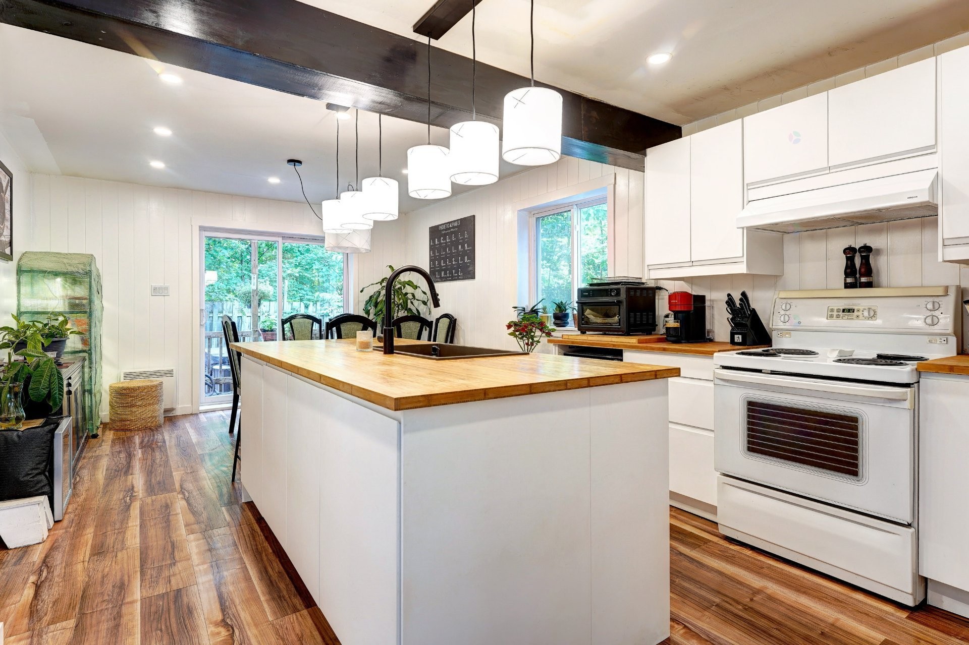 Kitchen - 3140 26E Rue, Laval (Laval-Ouest), QC - Indoor Photo Showing Kitchen