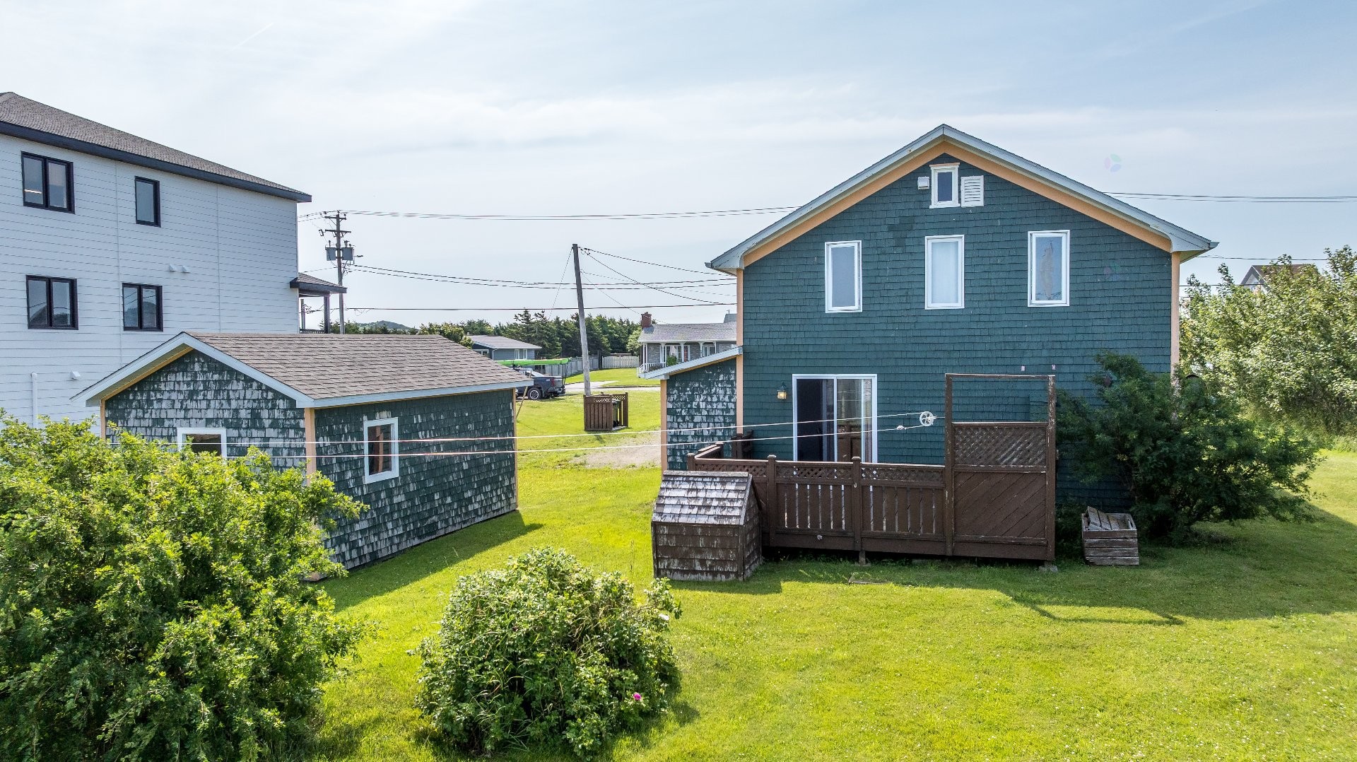 Back of Structure - 604 Ch. Des Caps, Les Îles-De-La-Madeleine, QC - Outdoor