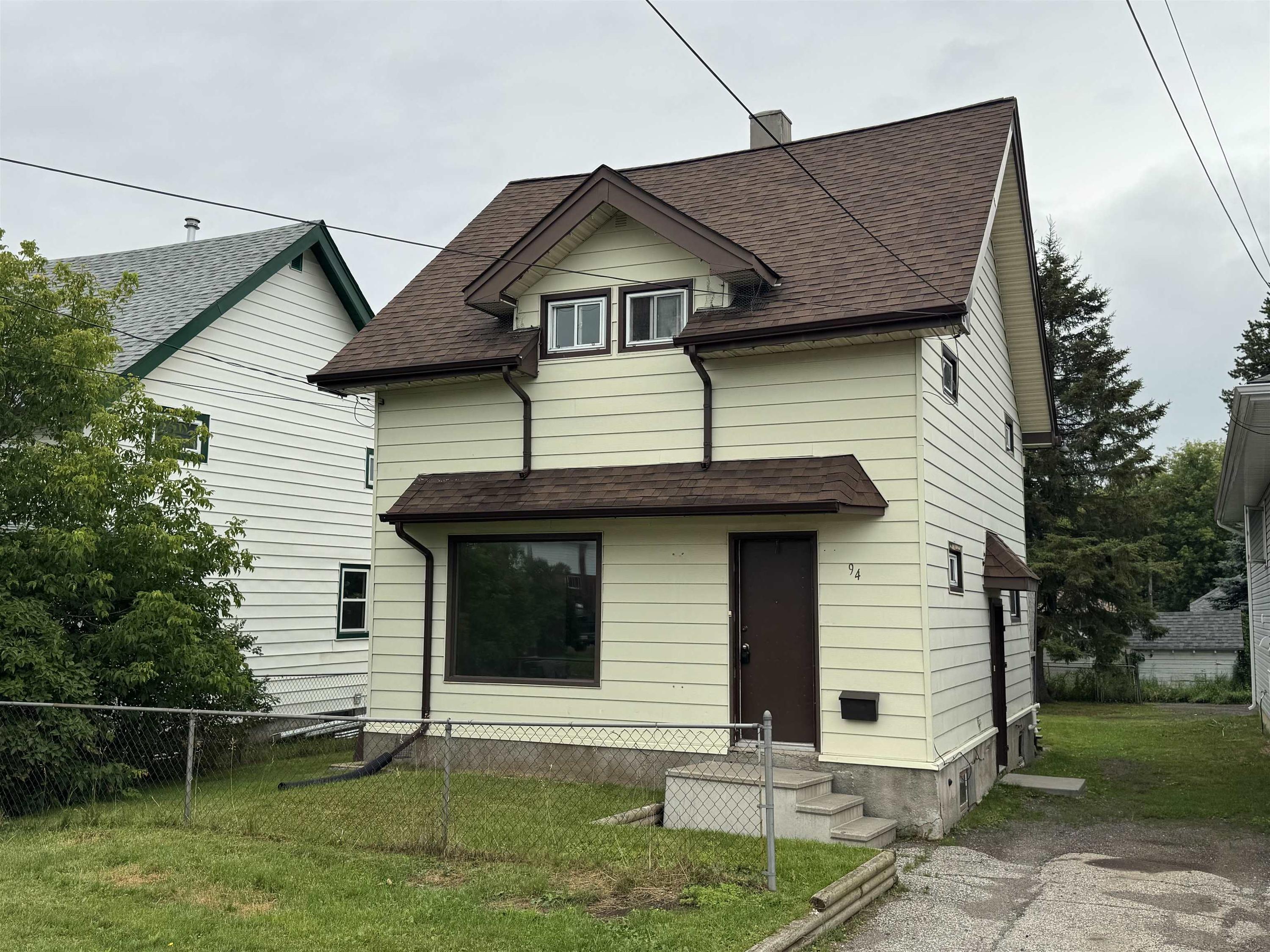 94 Empress Ave. S., Thunder Bay, ON - Outdoor