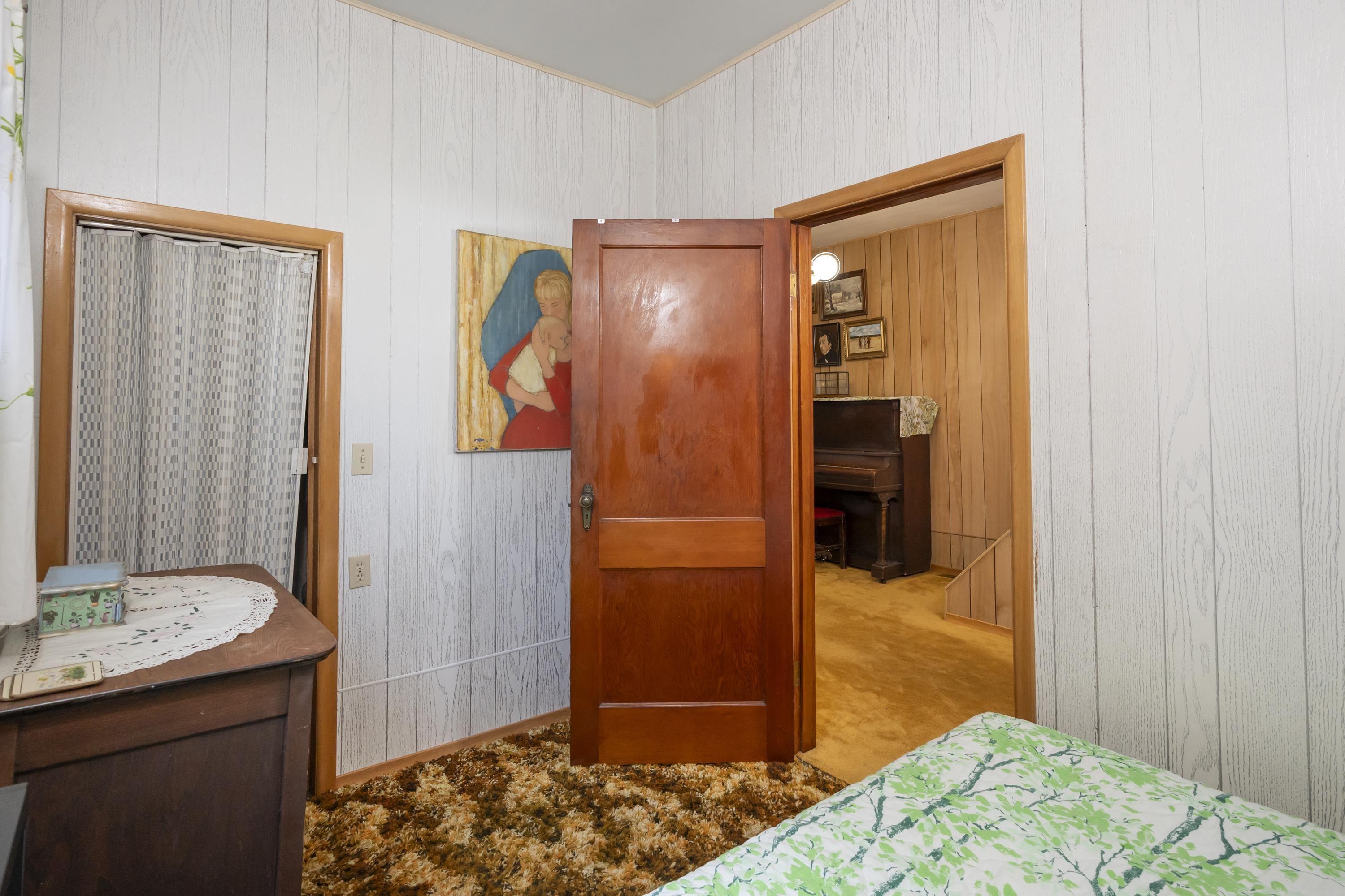 520 Mcpherson Street, Thunder Bay, ON - Indoor Photo Showing Bedroom