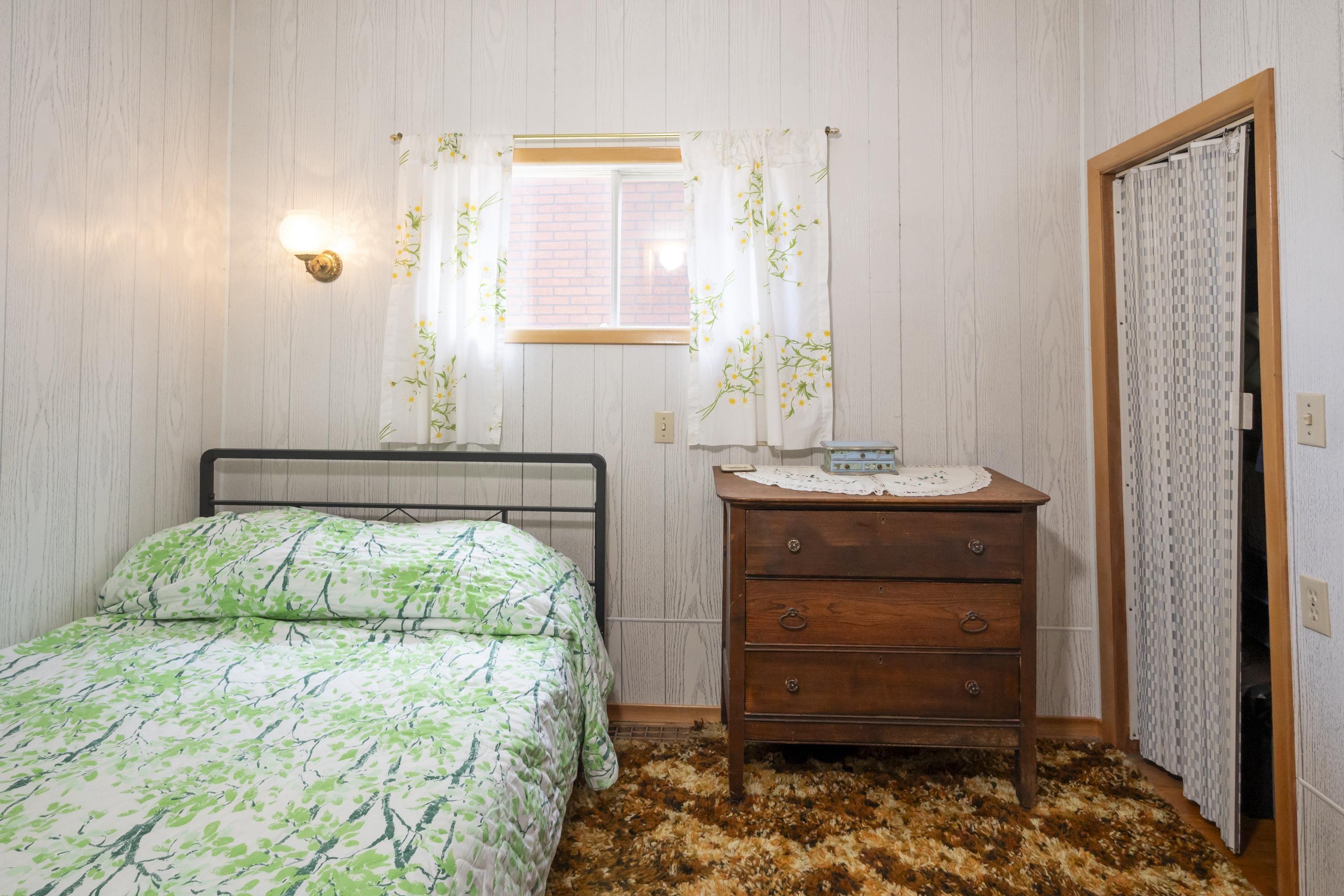 520 Mcpherson Street, Thunder Bay, ON - Indoor Photo Showing Bedroom