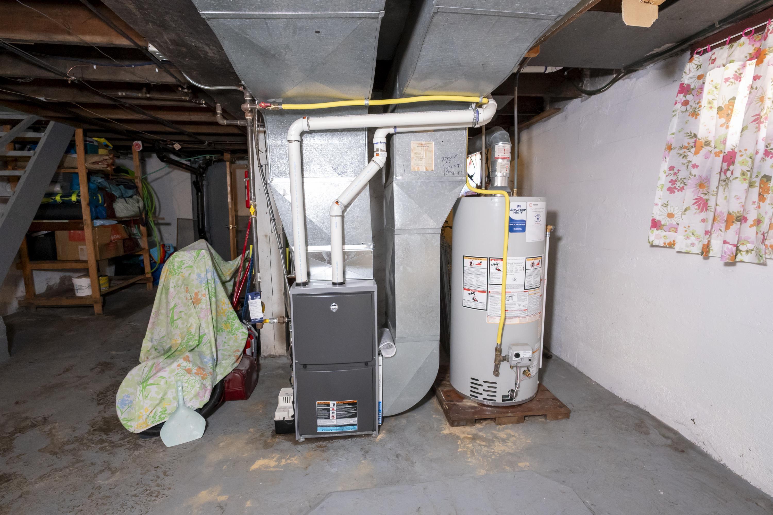 520 Mcpherson Street, Thunder Bay, ON - Indoor Photo Showing Basement