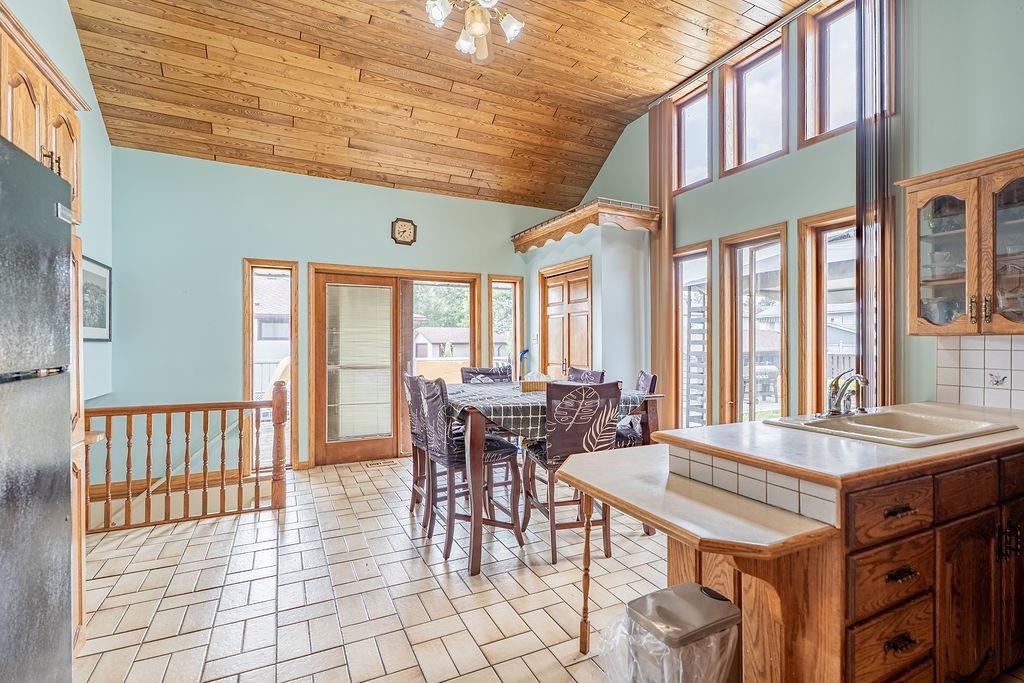 88 Carl Ave., Thunder Bay, ON - Indoor