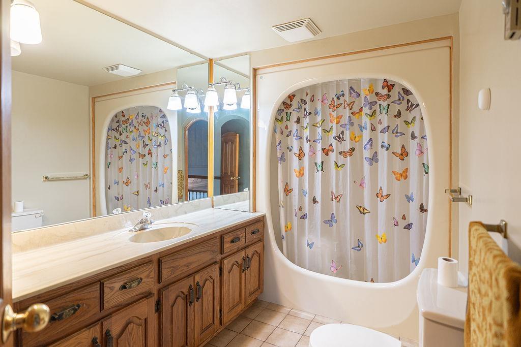 88 Carl Ave., Thunder Bay, ON - Indoor Photo Showing Bathroom
