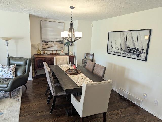 9 Willow Court, Dryden, ON - Indoor Photo Showing Dining Room