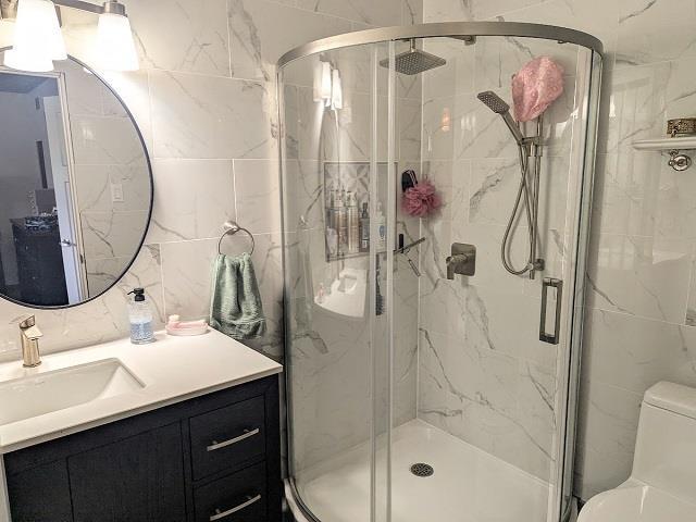 9 Willow Court, Dryden, ON - Indoor Photo Showing Bathroom