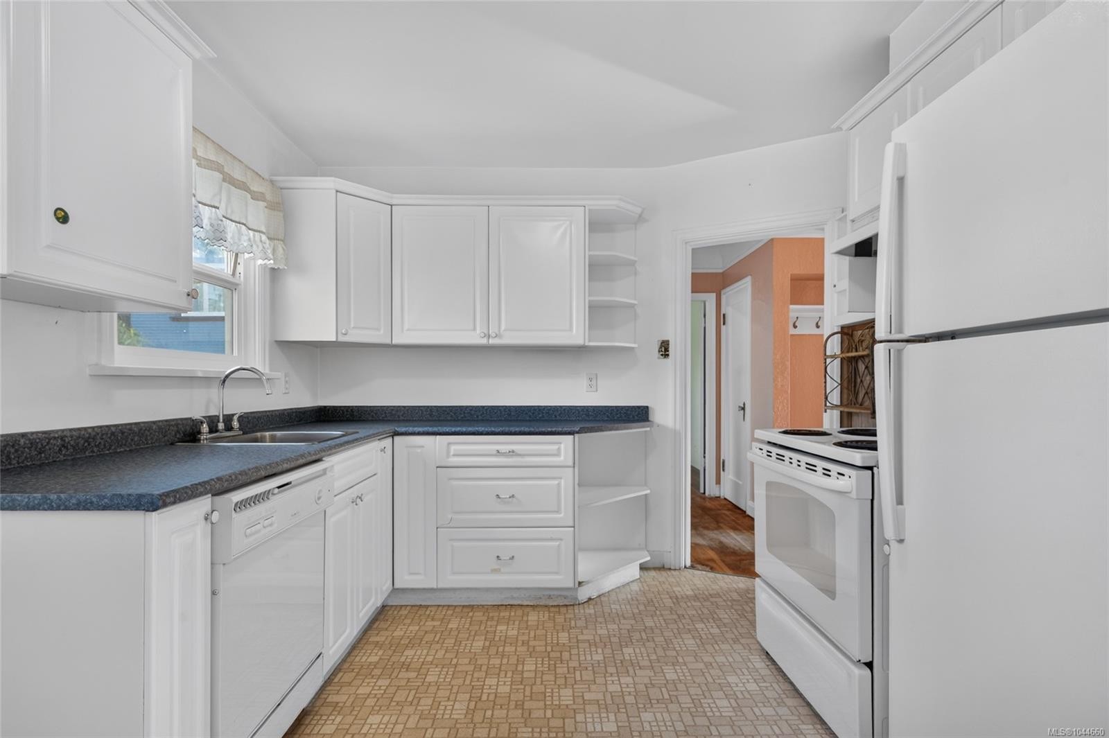 146 Medana St, Victoria, BC