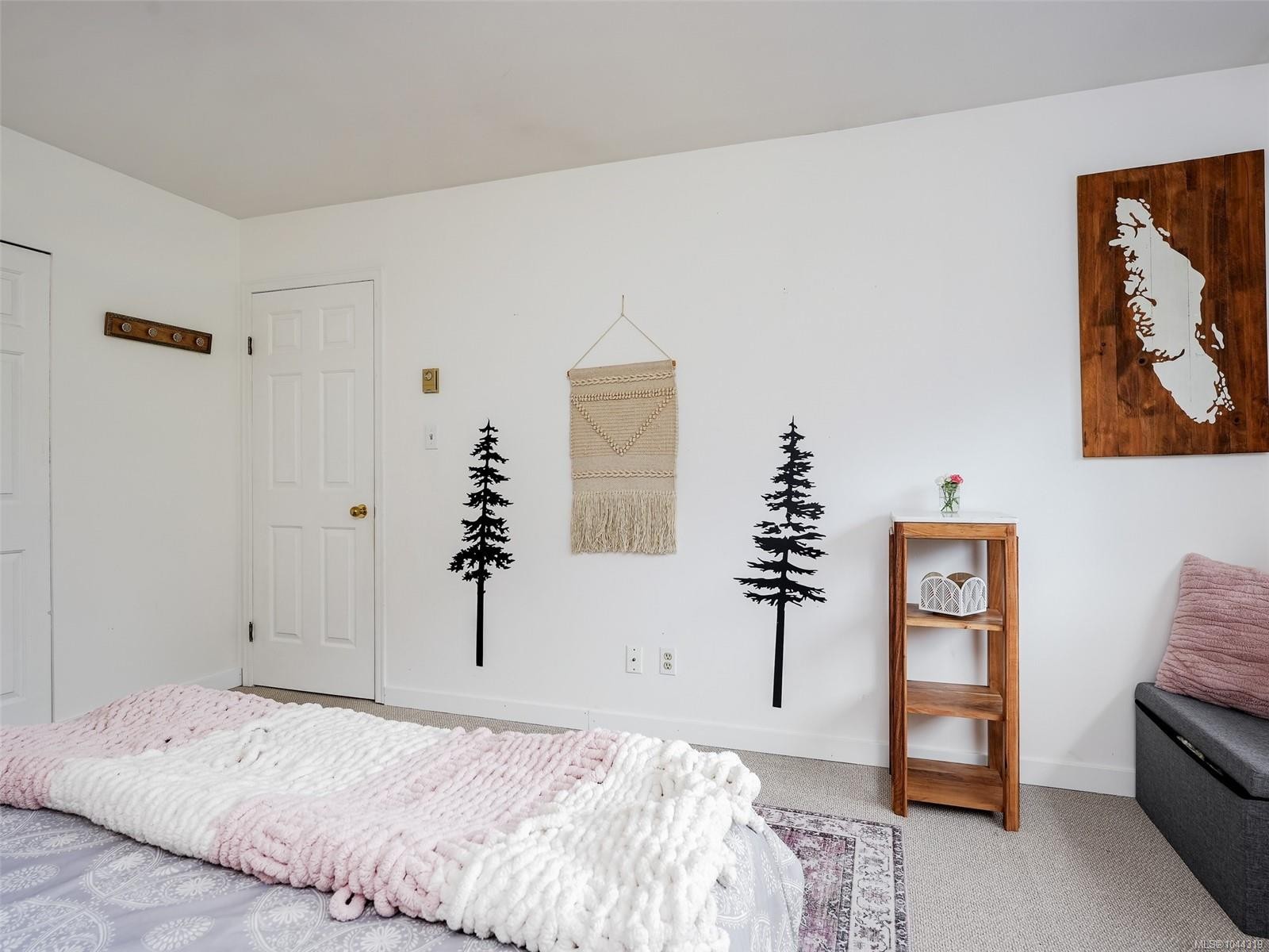 #9-1309 Mckenzie Ave, Saanich, BC