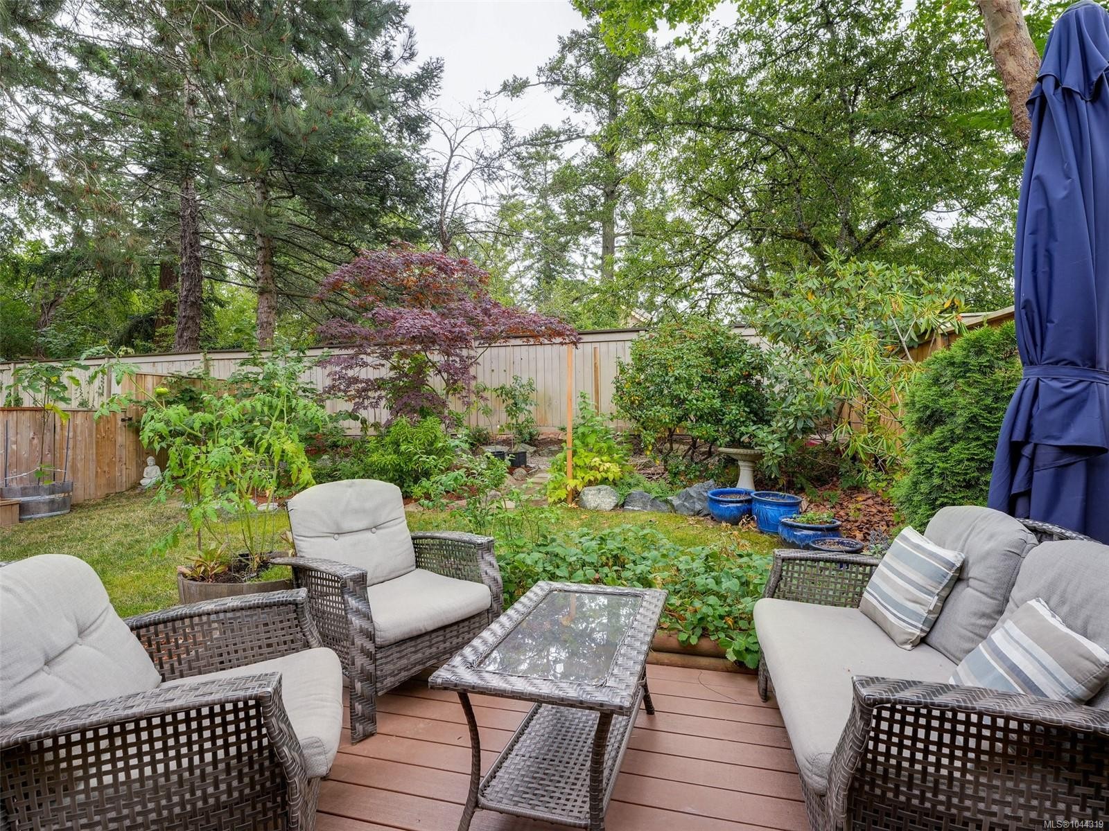 #9-1309 Mckenzie Ave, Saanich, BC