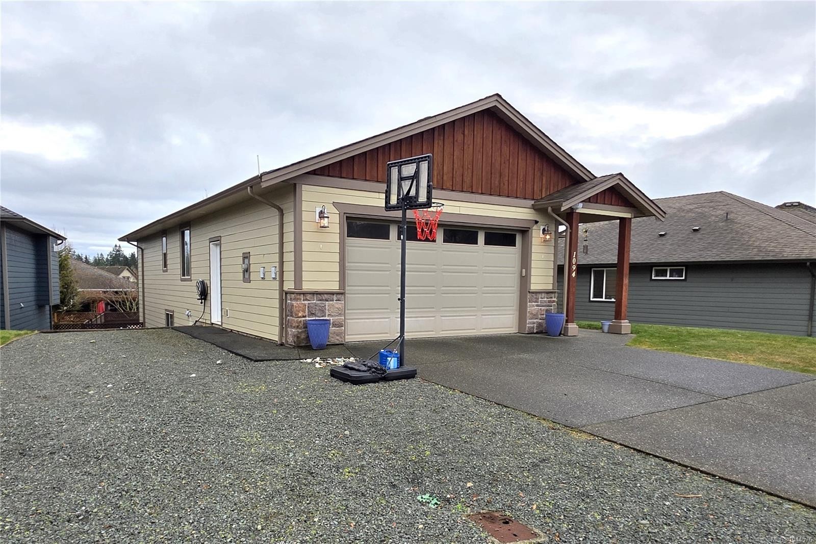1094 Cordero Cres, Campbell River, BC