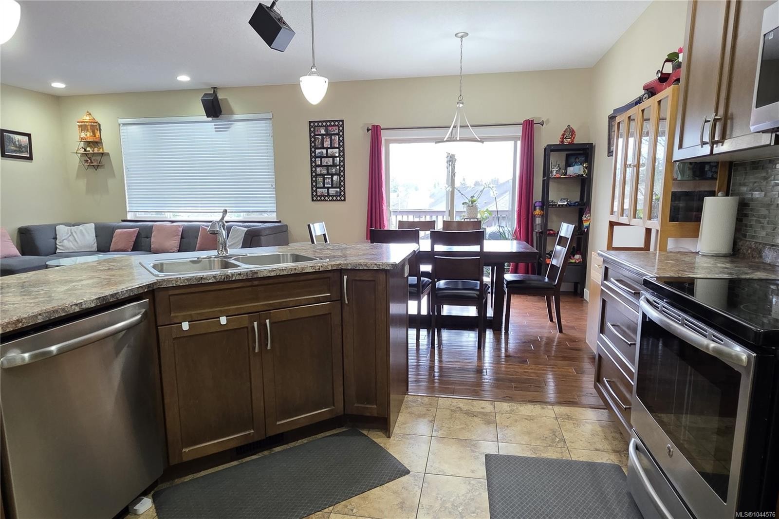 1094 Cordero Cres, Campbell River, BC