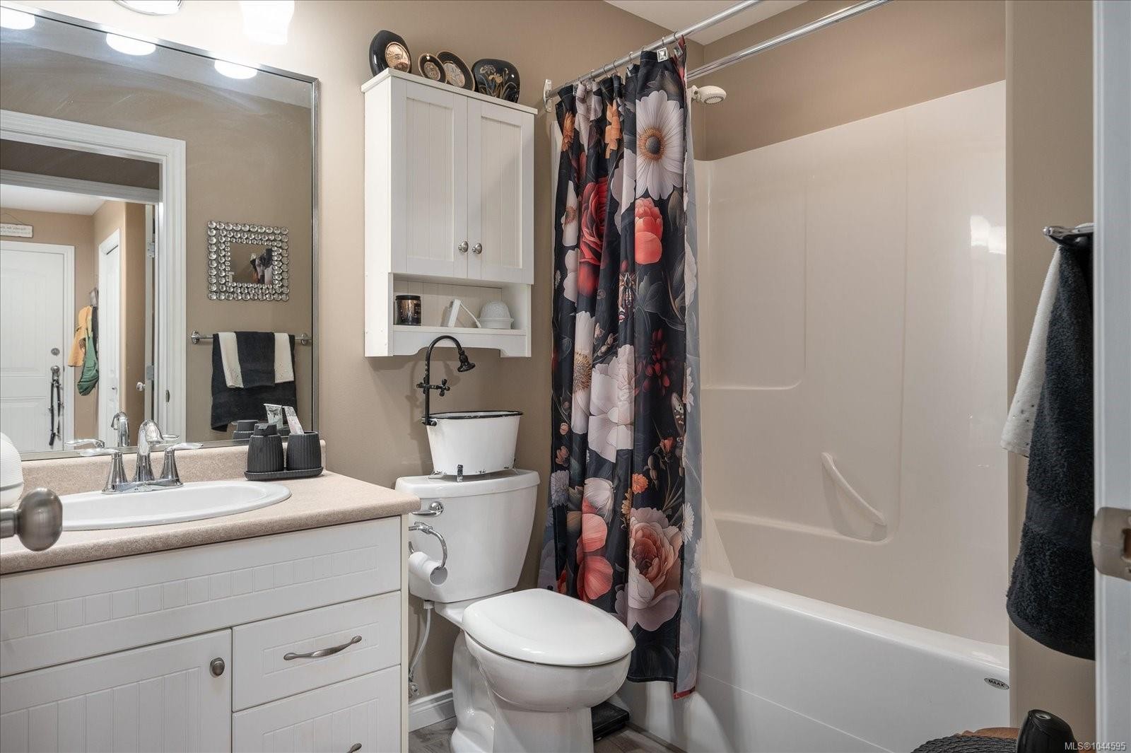 3319 Cook St, Chemainus, BC
