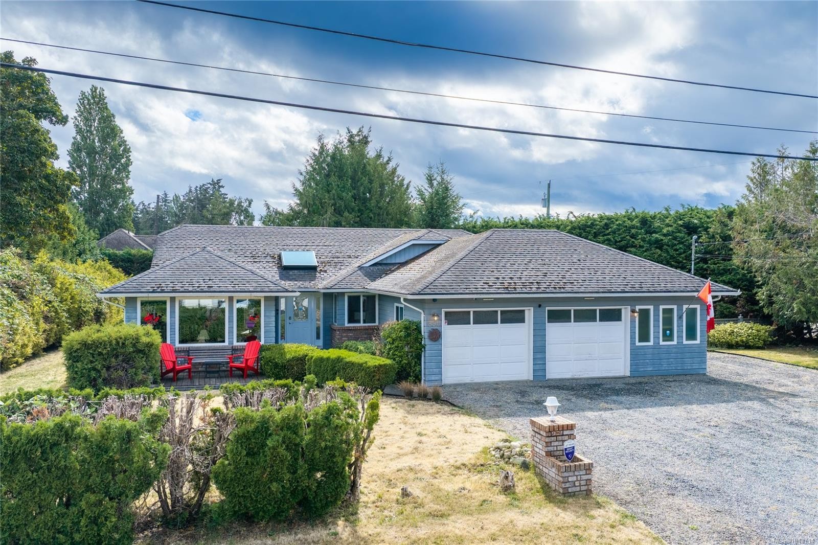 850 Ocean Pl, French Creek, BC